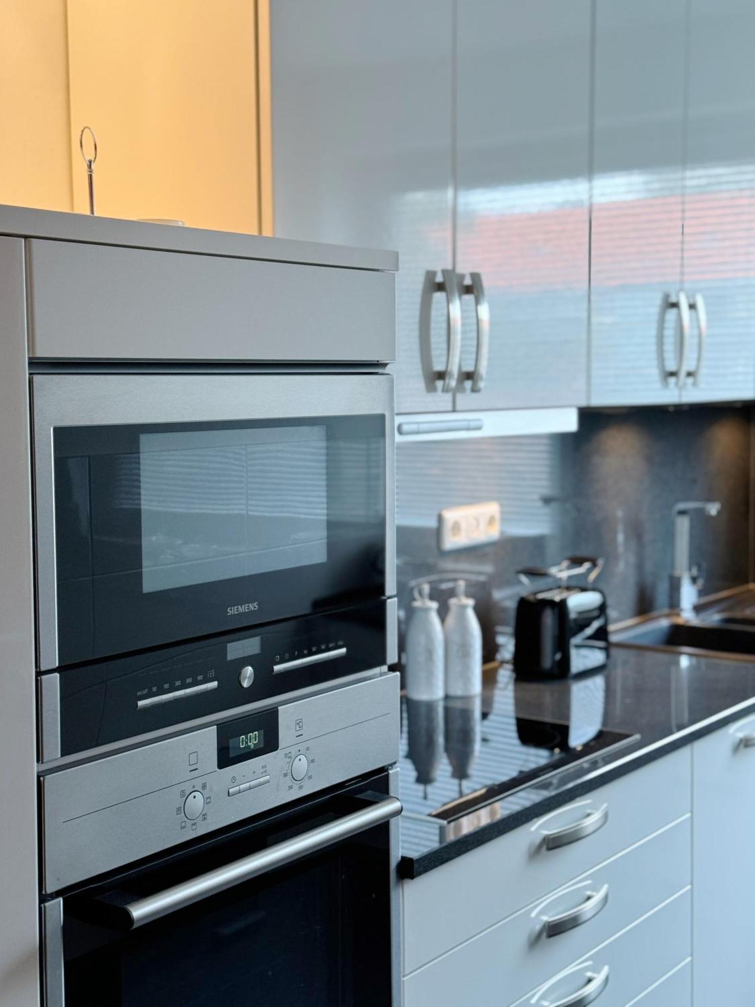 90M2 I Central I Netflix I Wifi I Free Parking I Lia Apartments Hannover Exterior foto