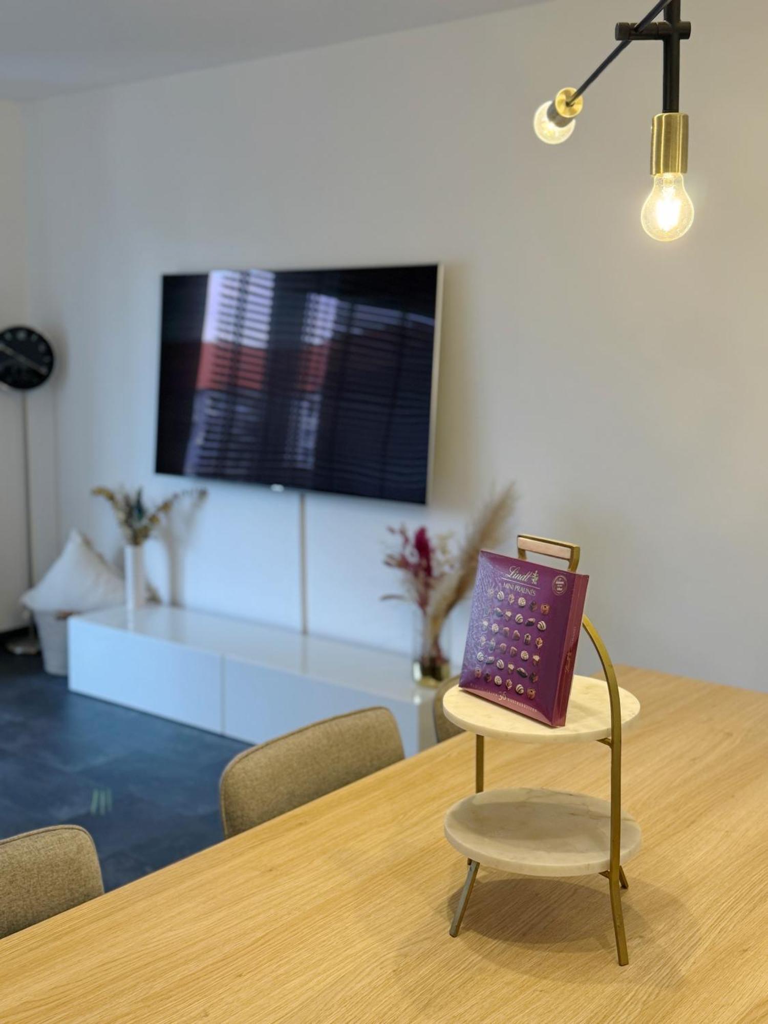 90M2 I Central I Netflix I Wifi I Free Parking I Lia Apartments Hannover Exterior foto